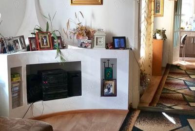 Casă cu 6 camere în Iezureni - 10