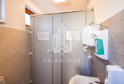 Apartament cu 8 camere în Central - 33