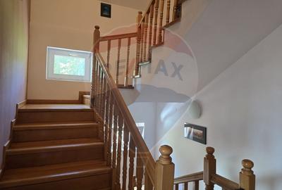 Casa / Vila cu 4 camere de vanzare - 17