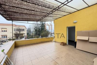 Casă individuală cu 7 camere cu Canalizare în Central - 18