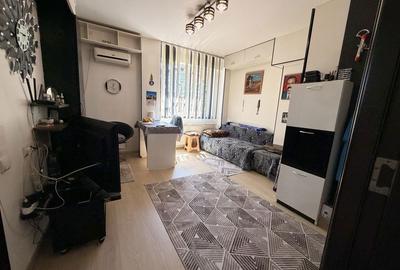 Apartament cu 2 camere decomandat în Ferentari