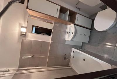 De vanzare apartament 2 camere - Aleea Rogerius, etaj 1 - 4