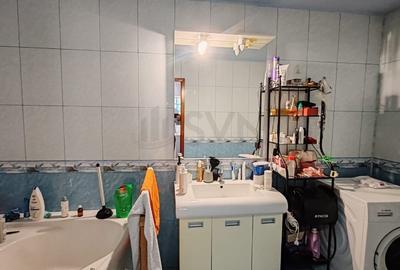 Casă individuală cu 3 camere cu Canalizare în Eroii Revoluției - 12