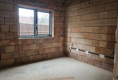 Casă cu 5 camere cu Canalizare în Florești - 7