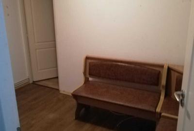 Apartament cu 3 camere semidecomandat în Sud - 4