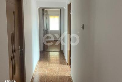 Casă cu 6 camere cu Teren 3646 Mp în Ardeoani - 2