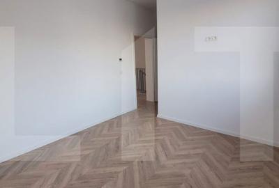 Casă cu 5 camere cu Teren 300 Mp în Merghindeal - 1