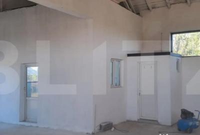 Spațiu comercial, de 370 mp, în Central - 7