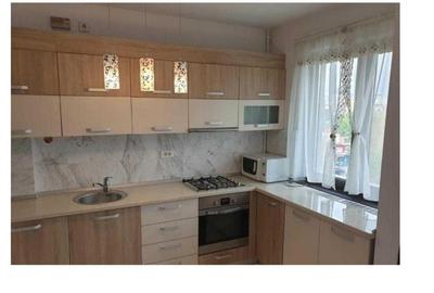 Apartament cu 3 camere semidecomandat în Vitan - 6