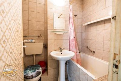 Apartament cu 2 camere decomandat în Simeria - 9
