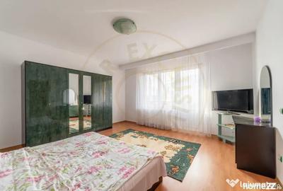 Casă cu 8 camere cu Teren 1000 Mp în Central - 13