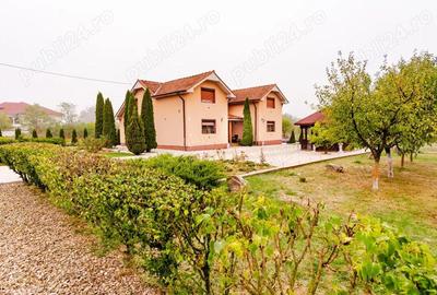 Casă cu 4 camere cu Teren 3200 Mp în Archiș - 3