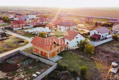 Casă cu 5 camere cu Teren 627 Mp în Giarmata - 2