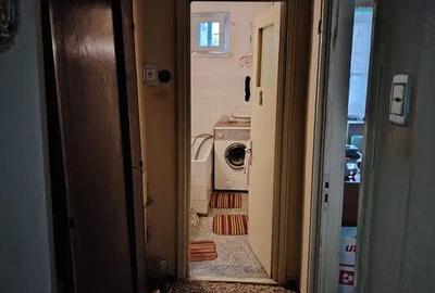 Apartament cu 3 camere decomandat în Central - 1
