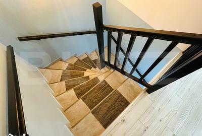 Casă cu 4 camere cu Canalizare în Cristian