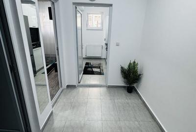 Garsonieră decomandată în Central - 7