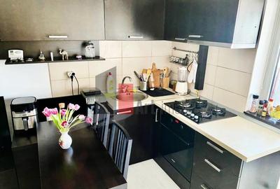 Apartament cu 2 camere semidecomandat, mobilat în Fizicienilor