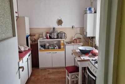 De Vanzare Apartament 3 camere et 4 zona centrala Suceava De Vanzare Apartament 3 camere et 4 zona centrala Suceava - 5