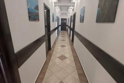 Bd. Mamaia, spatiu comercial, ideal BIROURI/CABINETE/CENTRU EDUCATIONAL, 250 mp. - 13