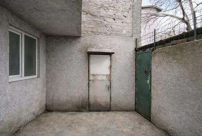 Casă cu 6 camere cu Canalizare în Gorjului - 10