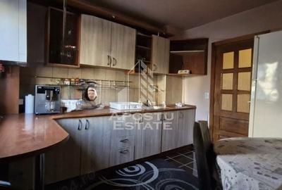 Apartament cu 3 camere semidecomandat, mobilat în Lipovei - 5