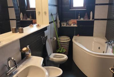 Apartament cu 2 camere în Traian - 2