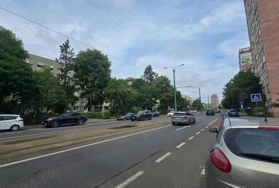 Inchiriez apartament 3 camere Calea Romanilor - 1