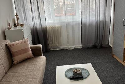 Garsonieră decomandată în Vitan Mall - 1