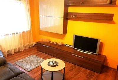 Apartament cu 3 camere semidecomandat, mobilat în Podu Roș - 3