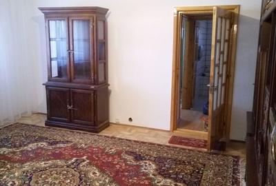 Apartament cu 3 camere semidecomandat în Central - 7