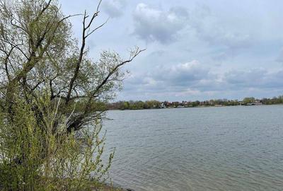 Teren de 4635 mp, în Samurcași