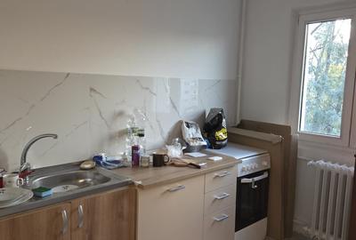 Bulevardul  Basarabia - 3 minute Metrou Costin Georgian - Apartament 2 camere - 10