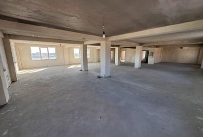 SPATIU COMERCIAL DE VANZARE, 220 MP, LANGA 4 BENZI.