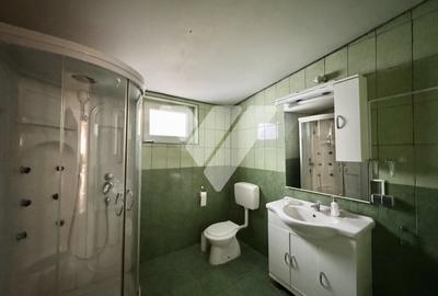 Casă individuală cu 8 camere cu Canalizare în Central - 17