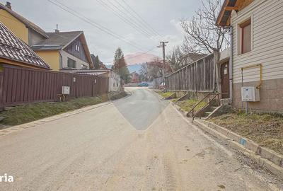 Casă cu 2 camere cu Teren 284 Mp în Central - 2