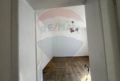 Proprietate de vanzare,  Stupini, potential rezidential sau comercial - 8