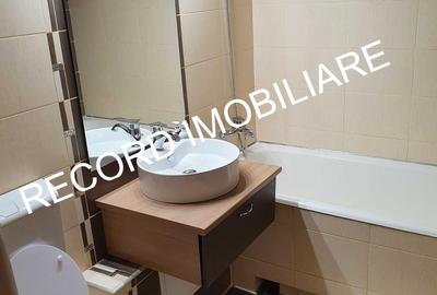 Apartament decomandat 3 cam, 2 bai, zugravit,balcon cartier Grigorescu - 5