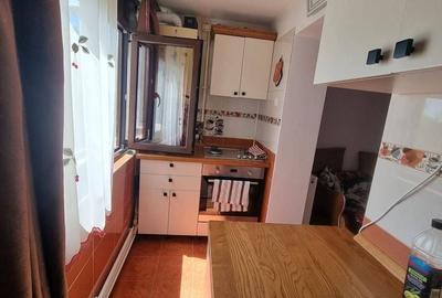 Apartament cu 2 camere în Km 5 - 6
