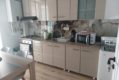Apartament cu 2 camere semidecomandat în Central - 1