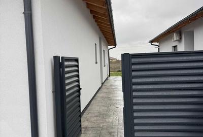 Casă cu 4 camere în Moșnița Nouă - 3