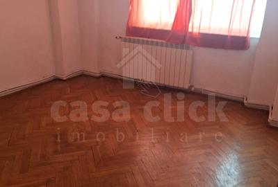 Apartament cu 2 camere decomandat în Micro 19 - 3
