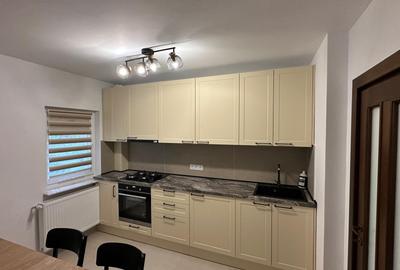 Apartament 4 camere decomandat, et 1, cu loc de parcare ideal pentru familie - 1