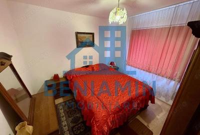 Casă cu 3 camere cu Teren 237 Mp în 1 Mai - 2