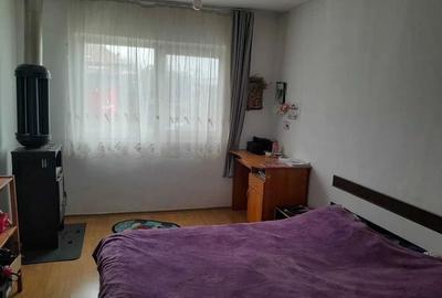 Casa cu teren generos de vanzare in Corbu - 1