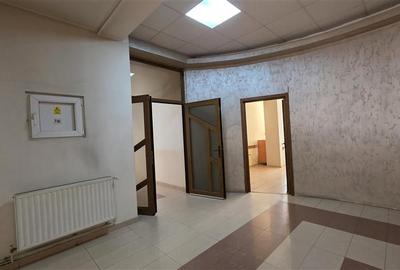 Birou, de 1,385.8399658203 mp, în Calea București - 3