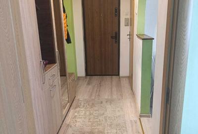 Apartament cu 4 camere semidecomandat în Central - 2