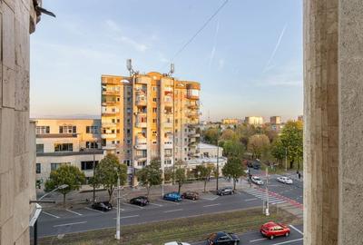 Apartament 3 camere de inchiriat, 2 bai, balcon, Bdul. Revolutiei - 7