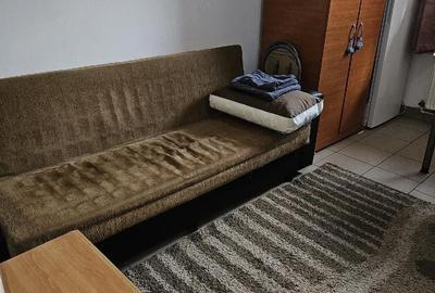 Garsonieră nedecomandată în Regie