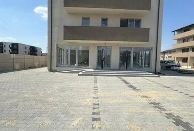 Spațiu comercial, de 90 mp, în Central - 6