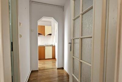 Apartament 2 camere, decomandat Zona Ceta?ii - 8